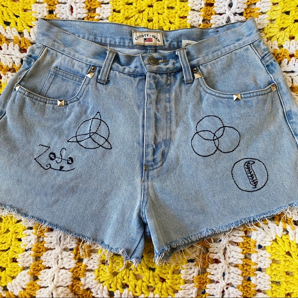 SOLD // Led Zeppelin embroidered shorts